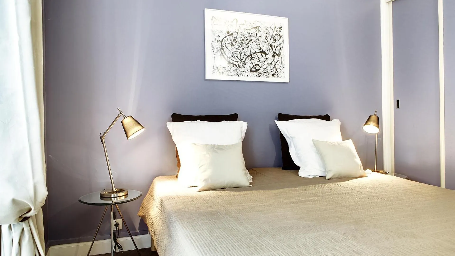 Apartment Paris Marais Central Residence